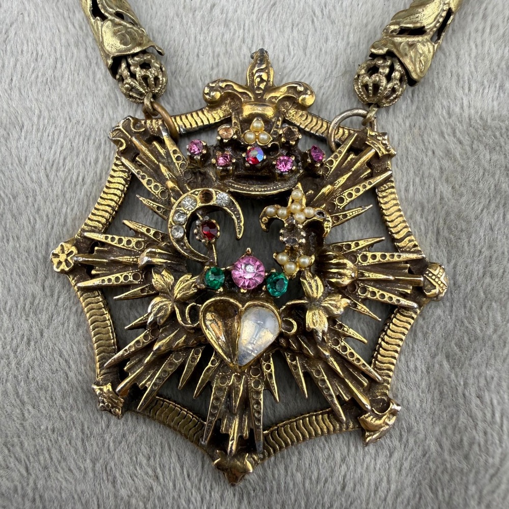 Vintage Masonic Medallion Necklace Gold Tone Filigree Chain Rhinestone READ 28"